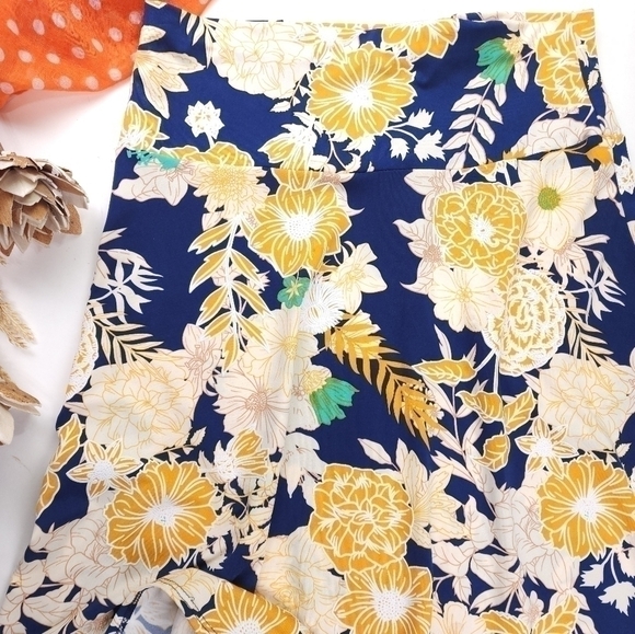 Elisabeth & Nicole Blue Yellow White Floral Skirt Sz L - Picture 7 of 9